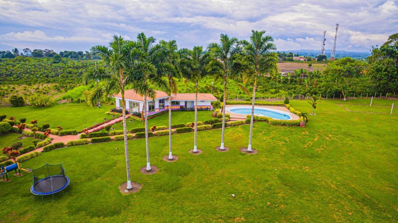 Hotel Arrayanes Del Quindio Монтенегро Екстер'єр фото