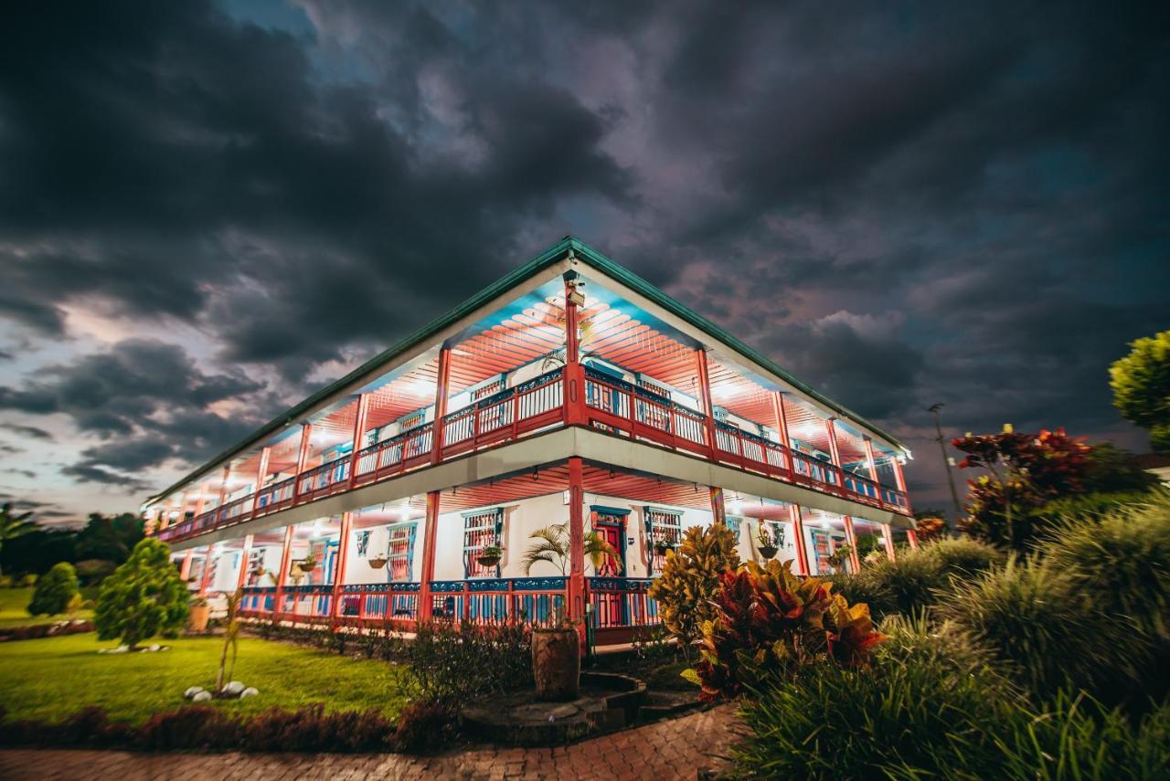 Hotel Arrayanes Del Quindio Монтенегро Екстер'єр фото