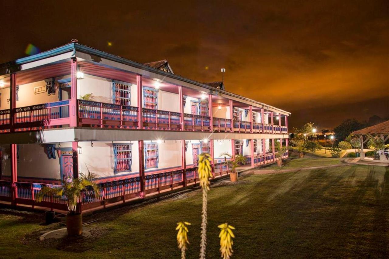 Hotel Arrayanes Del Quindio Монтенегро Екстер'єр фото
